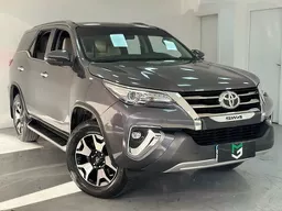 Toyota Hilux SW4