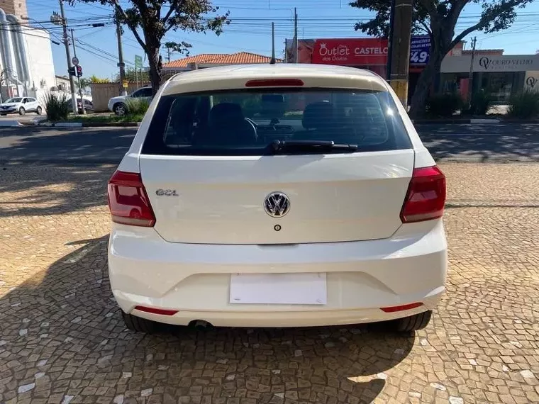 Volkswagen Gol Branco 2