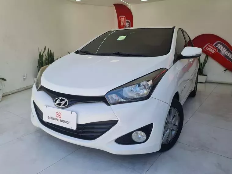 Hyundai HB20S Branco 8