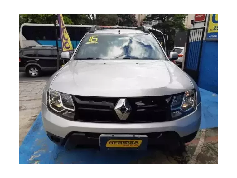 Renault Duster Prata 4