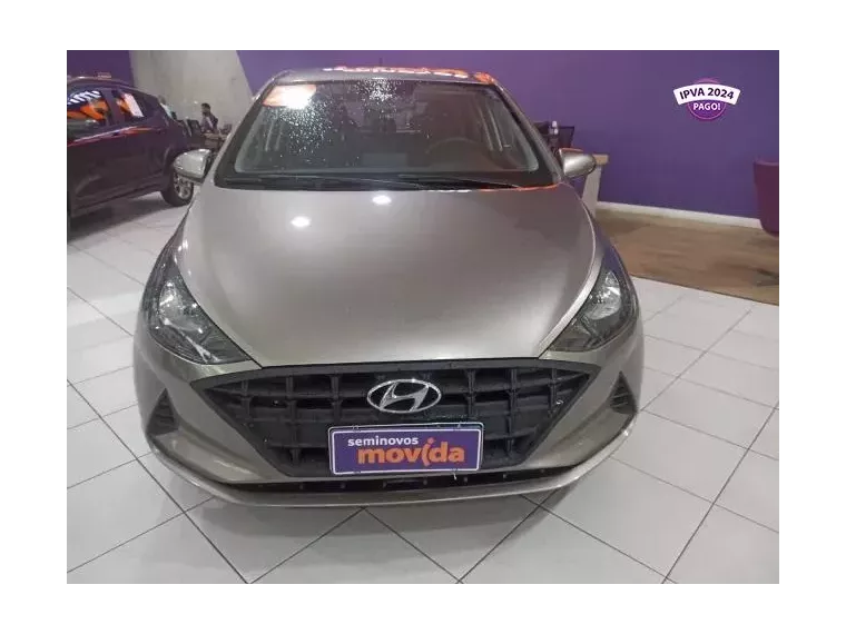 Hyundai HB20 Prata 1