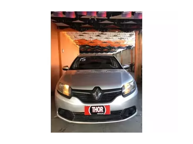 Renault Logan Prata 5