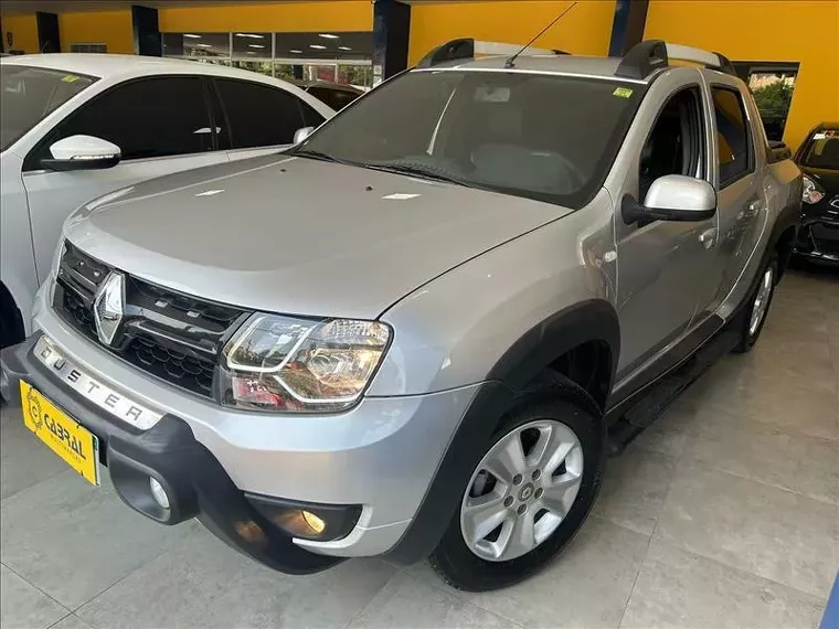 Renault Duster Oroch Prata 5