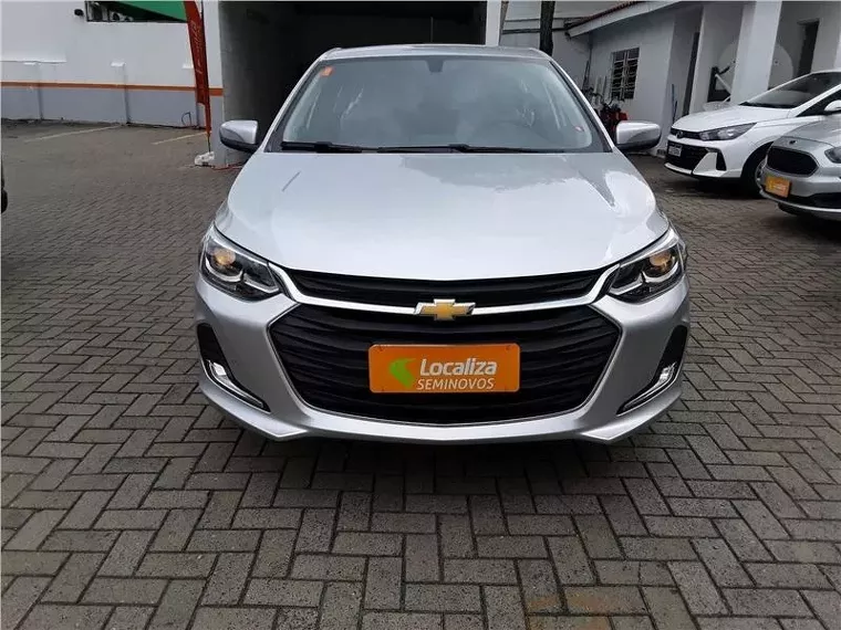 Chevrolet Onix Preto 4