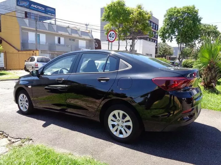 Chevrolet Onix Preto 1