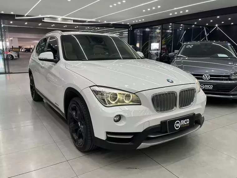 BMW X1 Branco 3