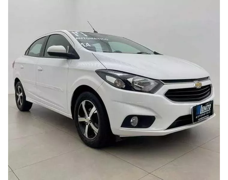 Chevrolet Prisma Branco 3