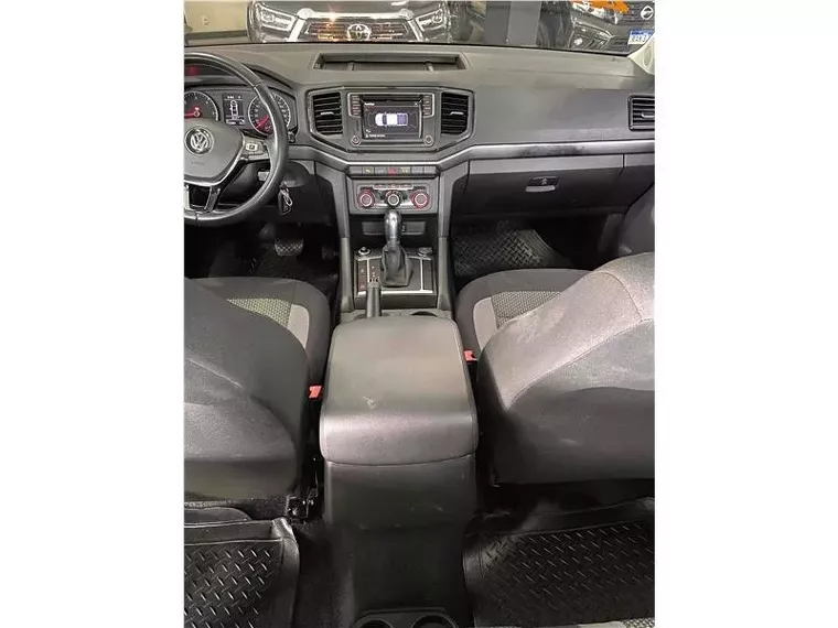 Volkswagen Amarok Cinza 17