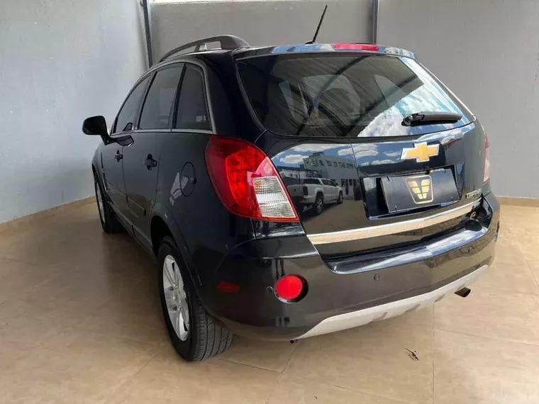 Chevrolet Captiva Preto 3