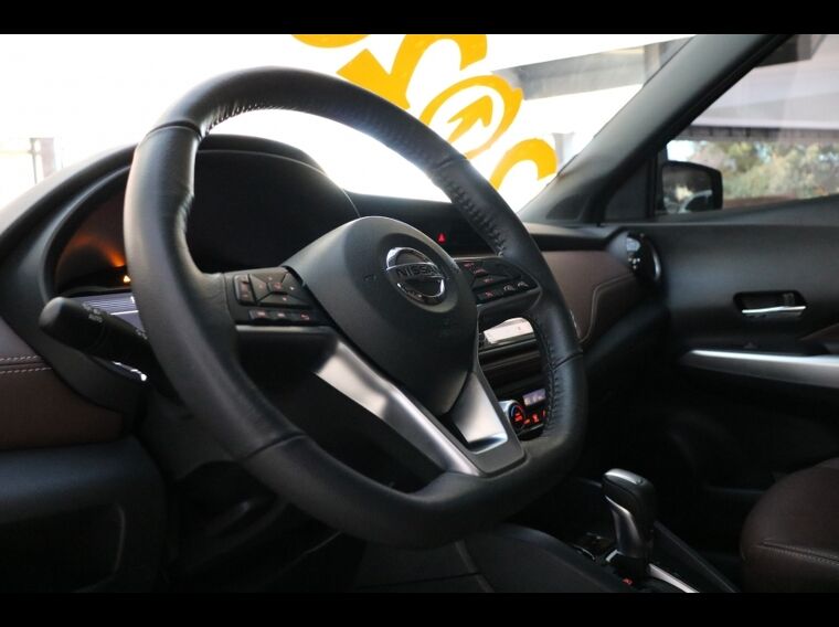 Nissan Kicks Cinza 11