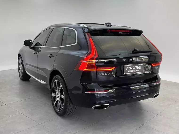 Volvo XC60 Preto 14