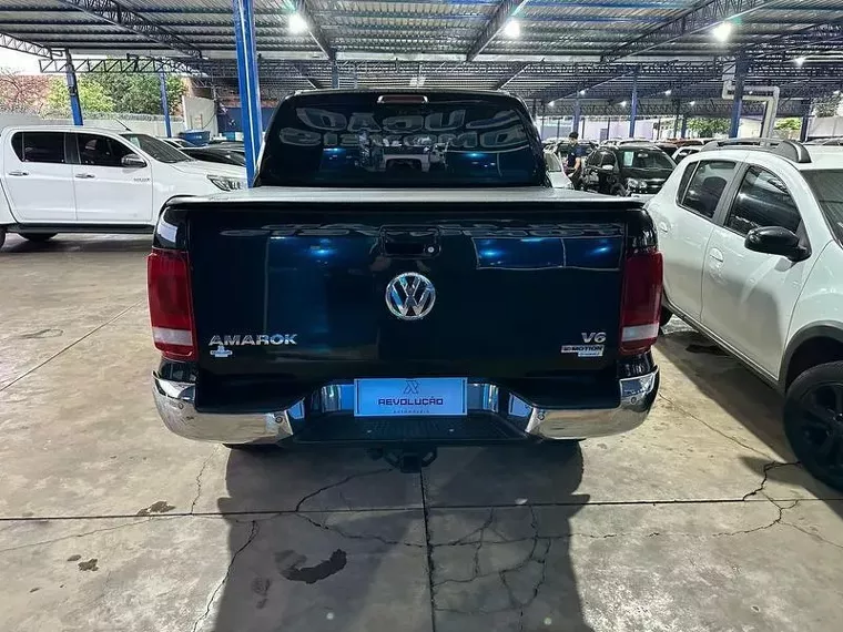 Volkswagen Amarok Preto 2