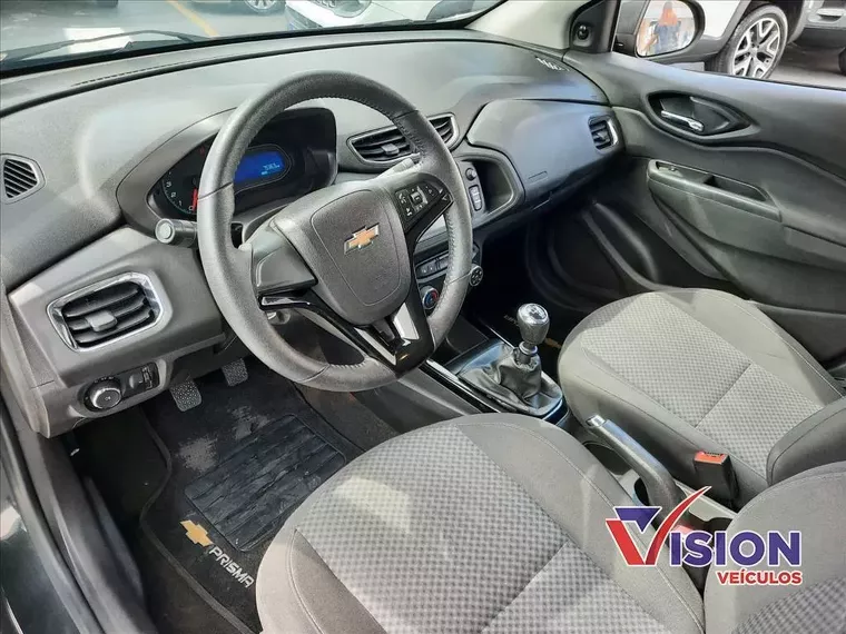 Chevrolet Prisma Cinza 9