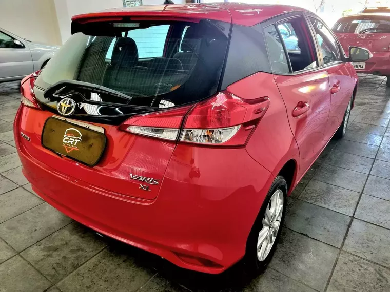 Toyota Yaris Vermelho 23