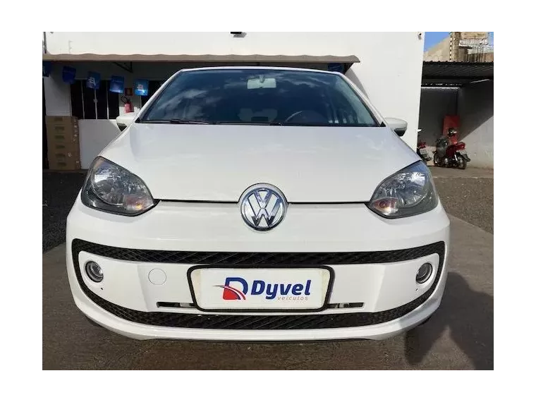 Volkswagen UP Branco 18