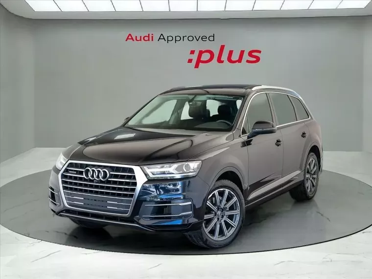 Audi Q7 Preto 8