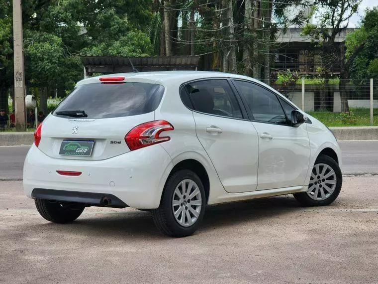 Peugeot 208 Branco 14