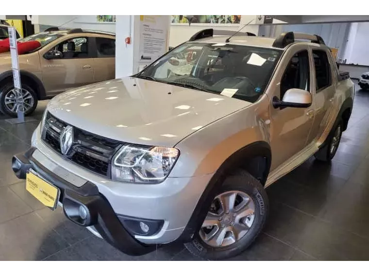 Renault Duster Oroch Prata 3