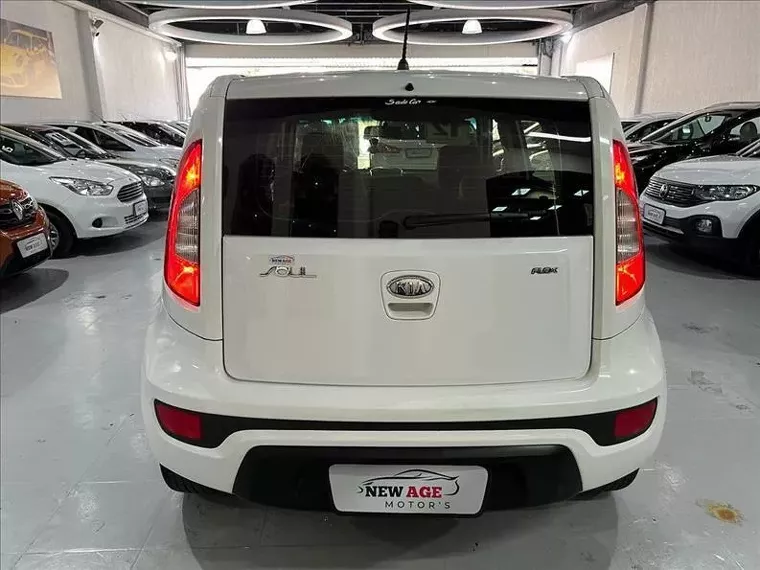 KIA Soul Branco 14