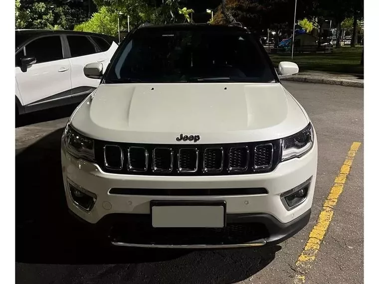 Jeep Compass Branco 17