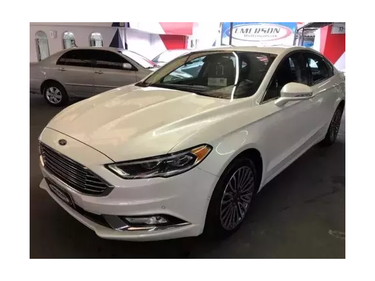 Ford Fusion Branco 9