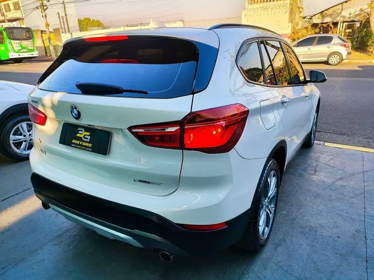 BMW X1 Branco 6