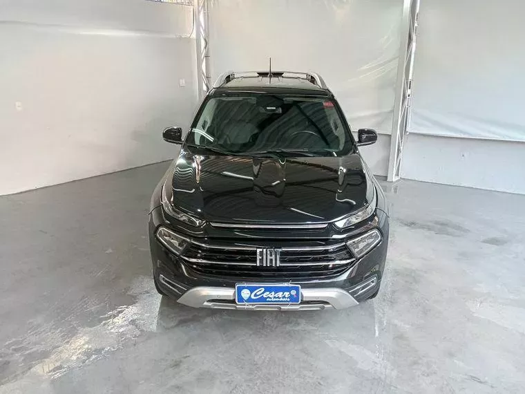 Fiat Toro Preto 15