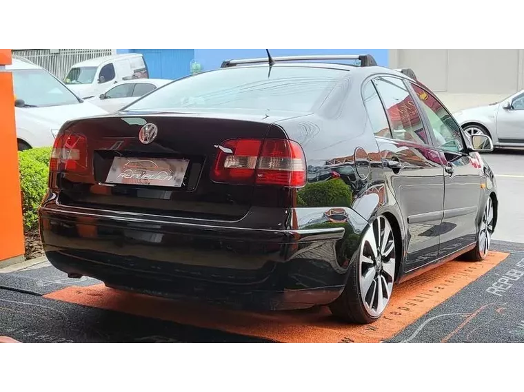 Volkswagen Polo Sedan Preto 13