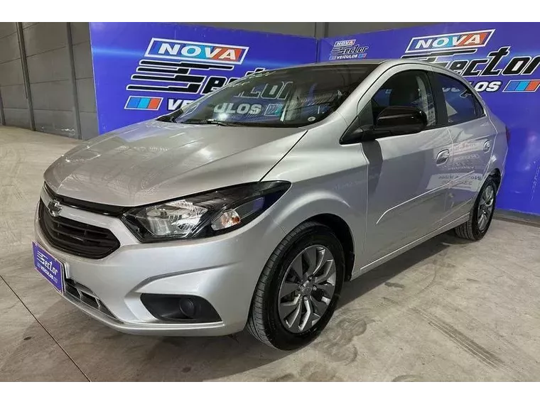 Chevrolet Onix Prata 8