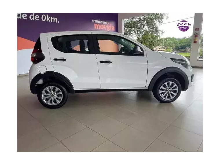 Fiat Mobi Branco 4