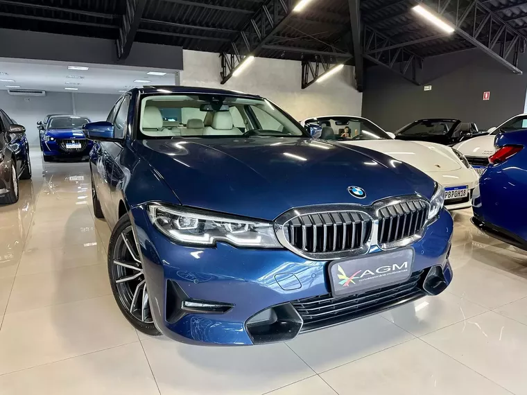 BMW 320i Azul 13