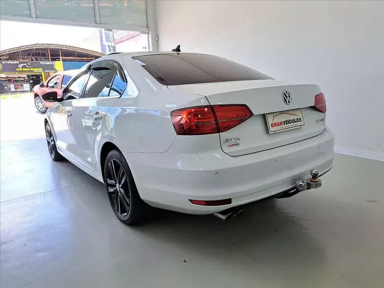 Volkswagen Jetta Branco 9