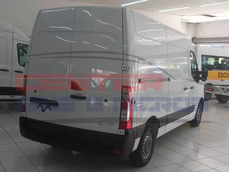 Renault Master Branco 18