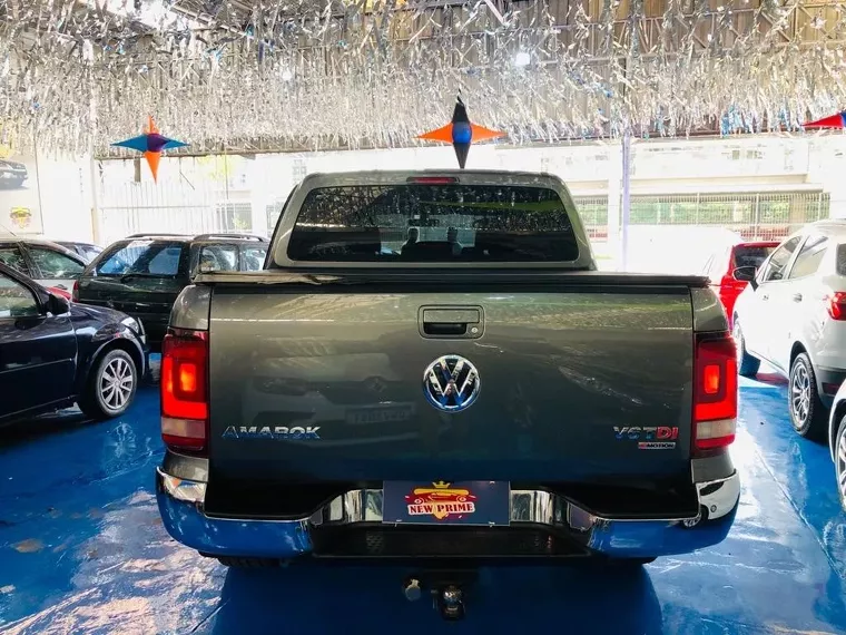 Volkswagen Amarok Cinza 12