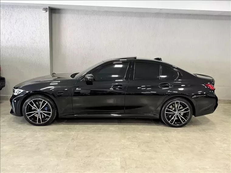 BMW 330e Preto 8