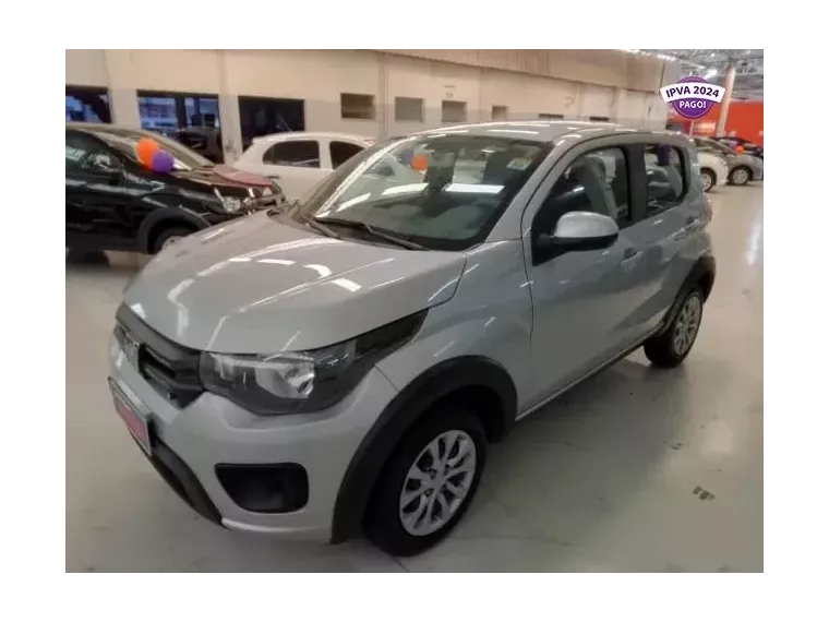 Fiat Mobi Prata 6