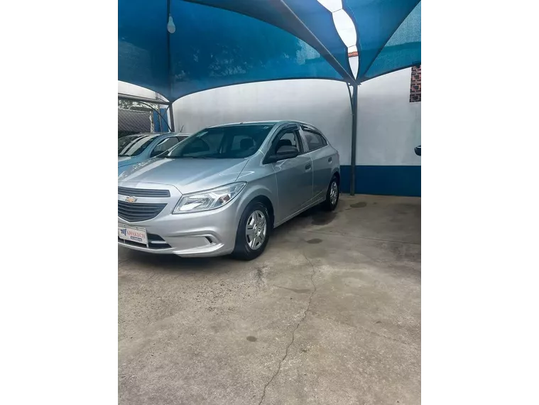 Chevrolet Onix Prata 1