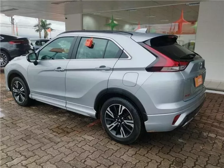 Mitsubishi Eclipse Cross Prata 6