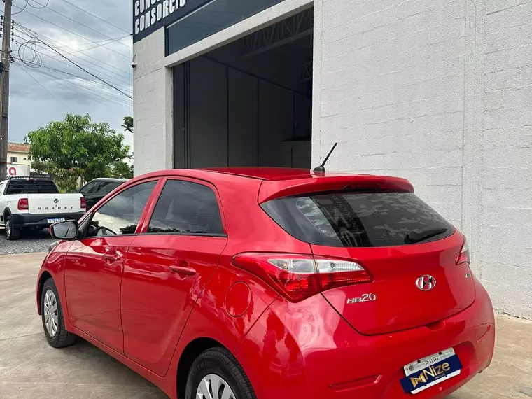 Hyundai HB20 Vermelho 6