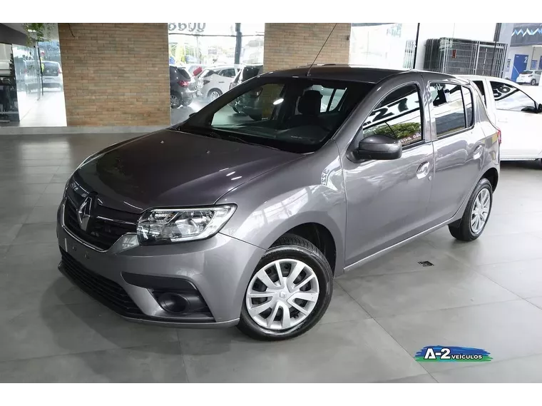 Renault Sandero Cinza 22