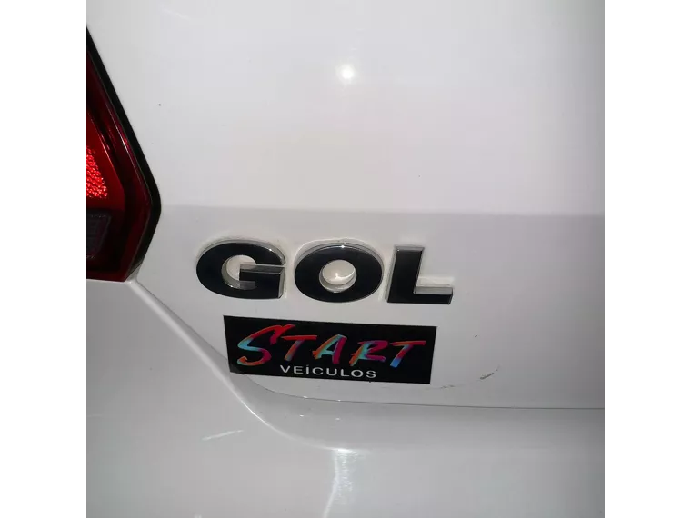 Volkswagen Gol Branco 8