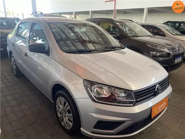 Volkswagen Voyage Prata 3