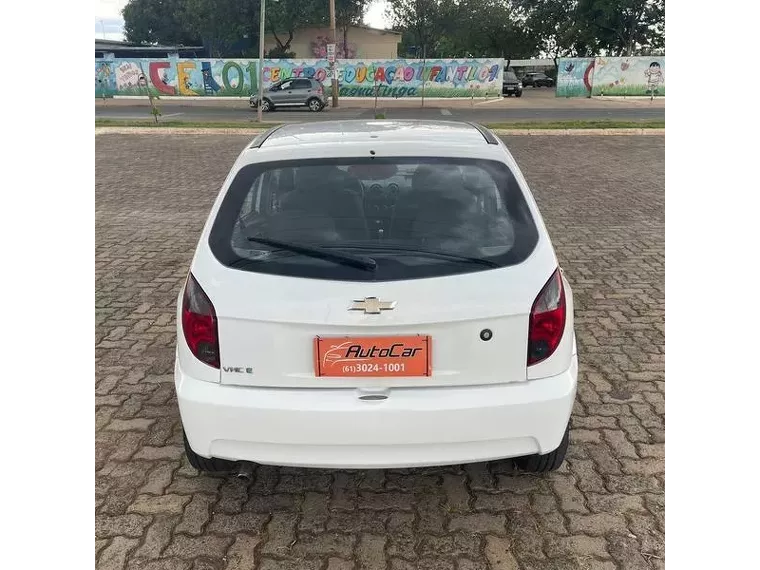 Chevrolet Celta Branco 14