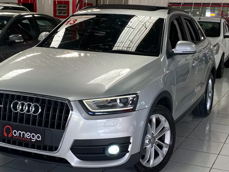 Audi Q3 Prata 15