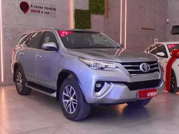 Toyota Hilux SW4