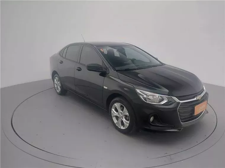 Chevrolet Onix Preto 3