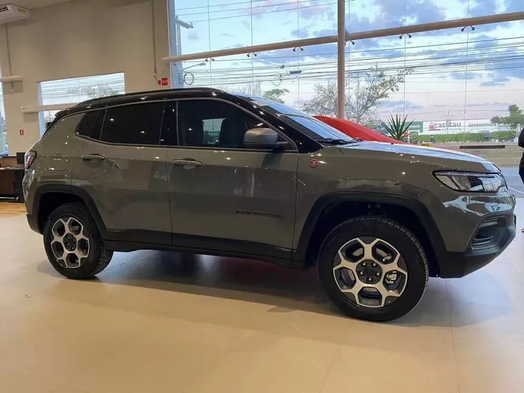 Jeep Compass Cinza 8