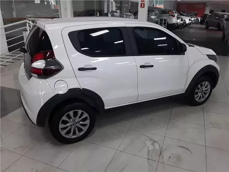 Fiat Mobi Branco 17