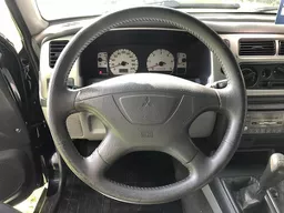 Mitsubishi Pajero Sport