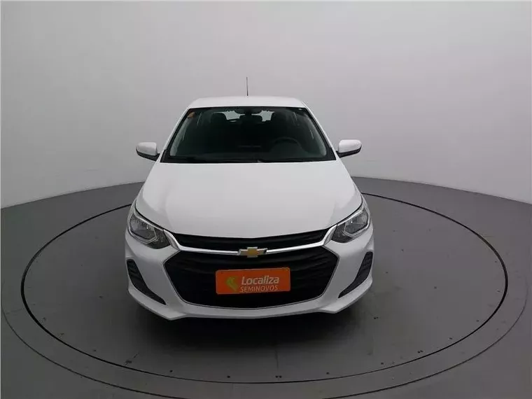 Chevrolet Onix Branco 2